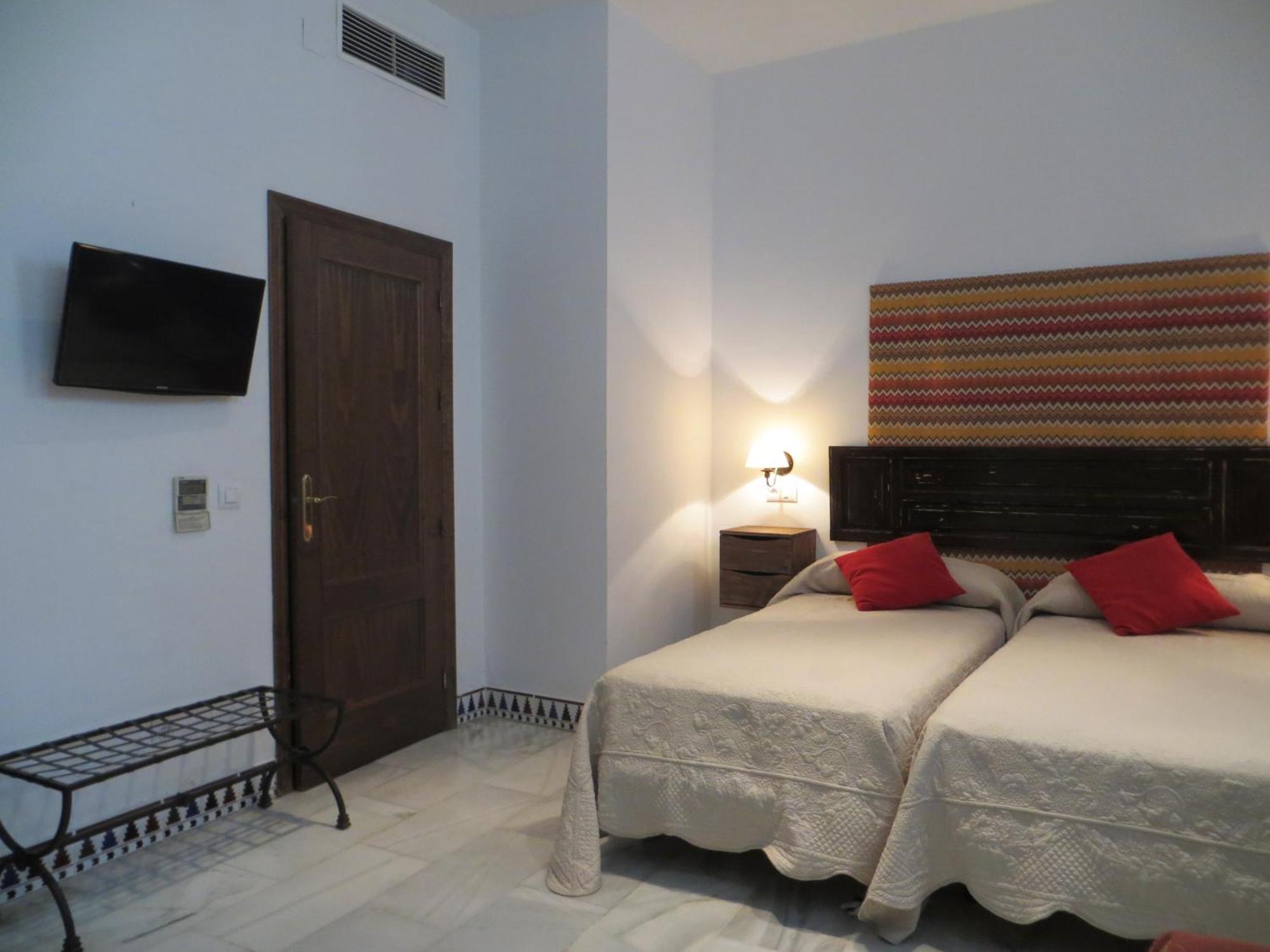 Apartamentos Plaza Córdoba Zimmer foto