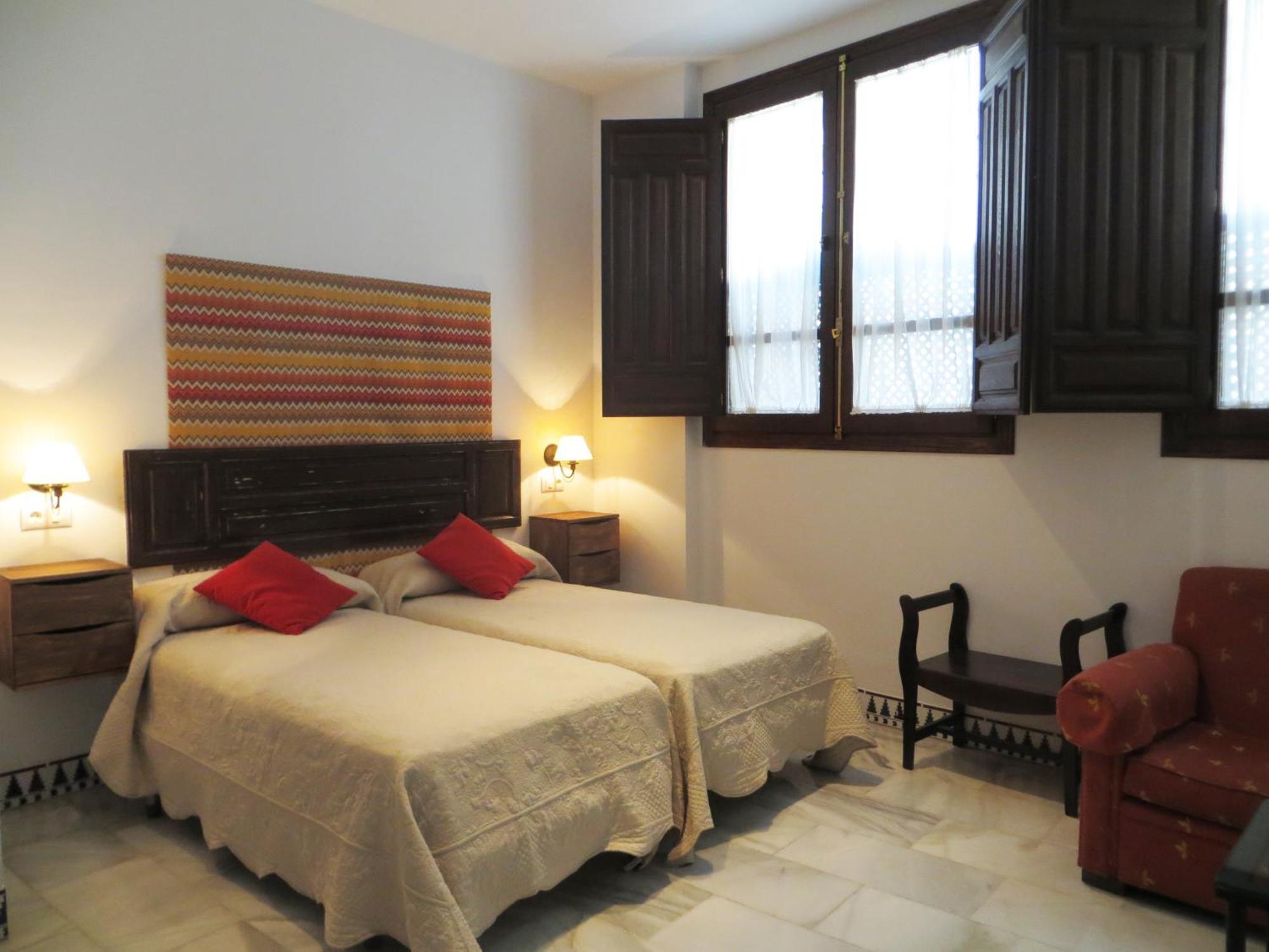 Apartamentos Plaza Córdoba Zimmer foto