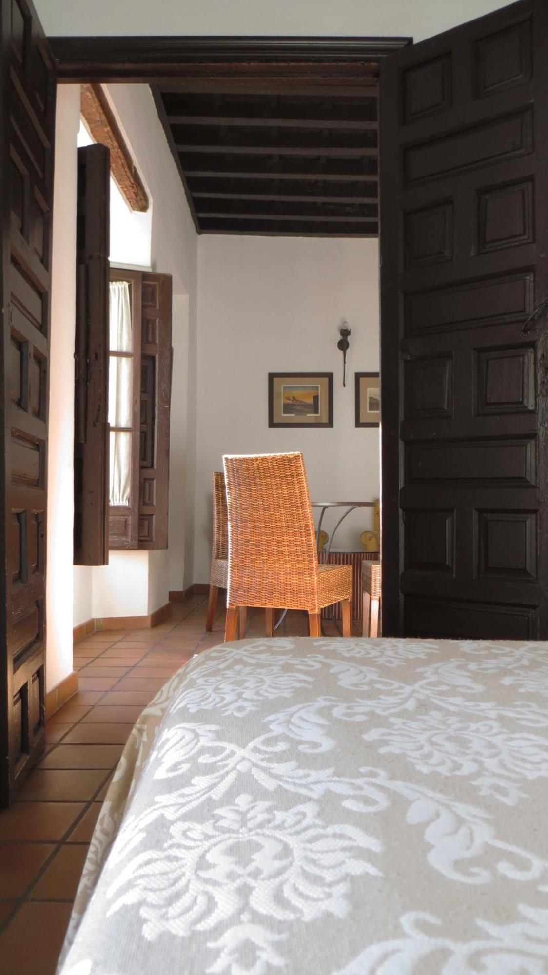 Apartamentos Plaza Córdoba Zimmer foto